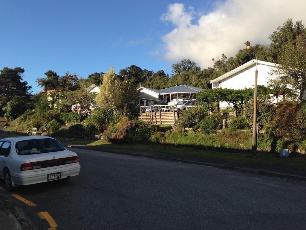 Ivorytowers Accommodation Fox Glacier Exteriör bild