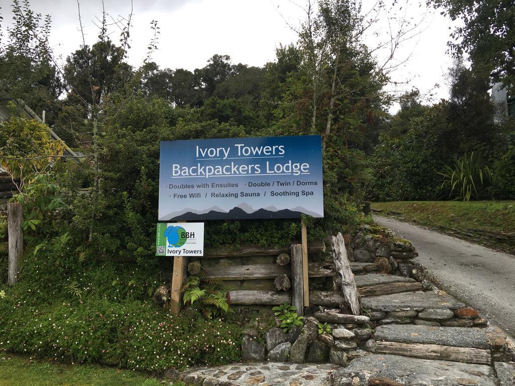 Ivorytowers Accommodation Fox Glacier Exteriör bild